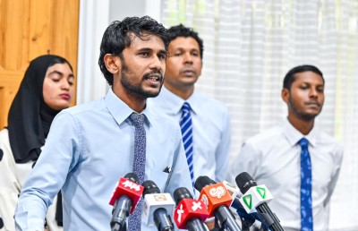 ޑިމޮކްރެޓްސްގެ މެމްބަރުން ޕީއެންސީއަށް ވެއްދި މައްސަލަ ވެސް ޕޮލިހަށް