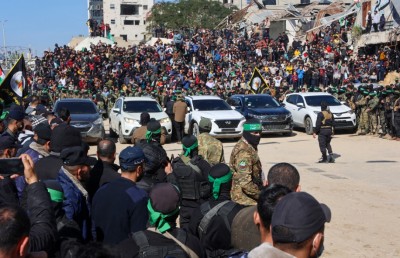 އިޒްރޭލުގެ އަންހެން ހަތަރު ސިފައިންގެ ބަދަލުގައި ފަލަސްތީނުގެ 200 މީހުން މިނިވަންކޮށްފި