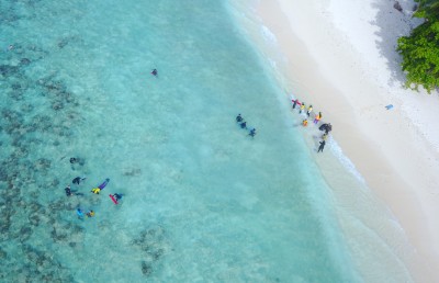 ރިސޯޓެއްގެ މުވައްޒަފަކު ސްނޯކްލިންއަށް ގޮސް އުޅެނިގެން ގެއްލުނުތާ 24 ގަޑިއިރު