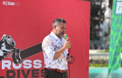 ހއ. ތުރާކުނުން ފެށިގެން އައްޑޫ ގަމާ ހަމައަށް ފީނައިގެން ދުނިޔޭގެ ރެކޯޑެއް ހަދަނީ