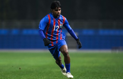 އައިދު: ޓޮމް އާއި އަސަަދުﷲ ގެ "މިކްސް" ސްޓައިކަރެއް!