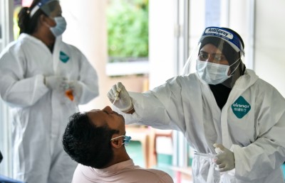 ކޮވިޑުގެ އެކްޓިވް ކޭސްތައް 10،000 އިން މައްޗަށް