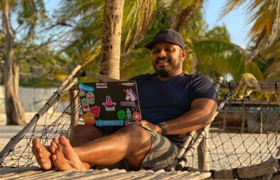 ރާއްޖޭގެ ޓެކް ދާއިރާގައި މަޝްހޫރު ޑާޑި ކުއްލި ގޮތަކަށް ނިޔާވެއްޖެ