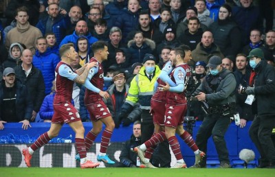 ފަހު ސިކުންތުގައި ޖެހި ލަނޑުން މޮޅުވެ، މެންޗެސްޓާ ޔުނައިޓެޑް ހަތަރު ވަނައަށް