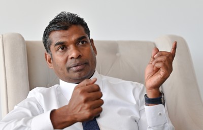 ރާއްޖޭގައި ލިބޭ އާންމު ބޭސްތައް އުނދަގުލަކާ ނުލައި ލިބޭތޯ އެސްޓީއޯއިން ކަށަވަރު ކުރާނަން: ޝިމާދު