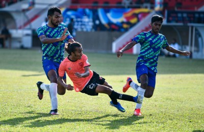 އީގަލްސް އިން ޔޫތު ޗެމްޕިއަންޝިޕްގެ ފުރަތަމަ މެޗް ކާމިޔާބު ކޮށްފި