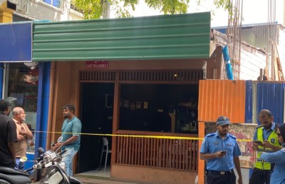 ކެފޭ މާރާމާރީއާ ގުޅިގެން ހައްޔަރުކުރި މީހާ ބަންދަށް، އަނިޔާވި މީހާ އައިސީޔޫގައި