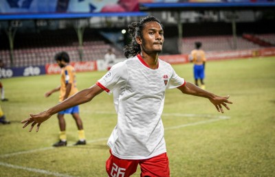 ޔޫތު މުބާރާތުގައި ޓީސީން ވެލެންސިއާ ބަލިކޮށްފި