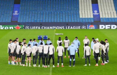 ޑިފެންސް ކުއްލި ހާލަތުގައި އޮވެ ރެއާލުން ޔޫރަޕްގެ ކްލެސިކޯ އަކަށް