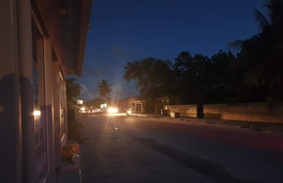 އައްޑޫގައި ޖަނަރޭޓަރަކަށް މައްސަލައެއް ދިމާވެގެން އަނެއްކާވެސް ކަރަންޓު ކަނޑަނީ