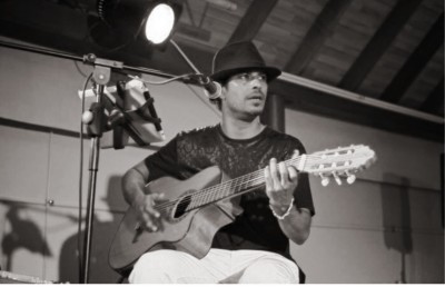 މެޒޯ: ދާނޭހޭ ތިހަނދާން ފިލާ