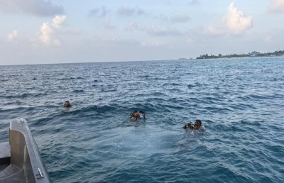 ސްނޯކެލިންއަށް ދިޔަ ޓޫރިސްޓަކު ގެއްލިގެން ހޯދަން ފަށައިފި