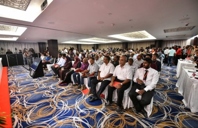 ބީއެމްއެލްގެ އާއްމު ހިއްސާދާރުންގެ ތެރެއިންގެ ޑިރެކްޓަރުންގެ މަގާމަށް ކުރިމަތިލާން ހުޅުވާލައިފި