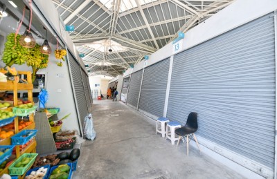 ތިން އަހަރުގެ އާދޭސް އަޑު ނޭހި، ގޮޅިތައް ބަންދުކުރުން ނޫން ގޮތެއް ނެތް!