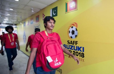 އުމުރުން 29 އަހަރުގައި އާއްކޮ ފުޓްބޯޅަ ކުޅުން ހުއްޓާލައިފި