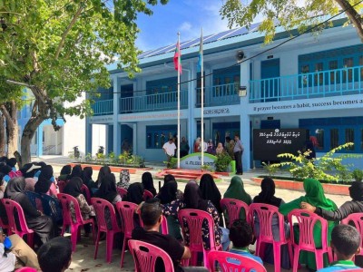 ސްކޫލުގައި ޓީޗަރުން ހަމަނުވާތީ، ވިލިނގިލީ ބެލެނިވެރިން ނުރުހިއްޖެ