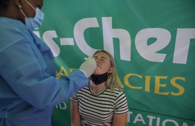 ޕޮޒިޓިވް ވިއަސް އަލާމަތް ނުފެންނަ ނަމަ ސައުތު އެފްރިކާގައި ކަރަންޓީނު ނުކުރާނެ