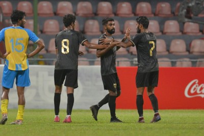 އީގަލްސްއާއި ސަސް ސެމީއަށް، ވެލެންސިއާއަށް ފުރުސަތެއް ނެތް