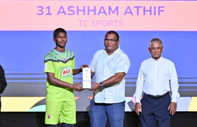 ބައްޕަގެ ކީޕަރު އަންގި އަތަށް ހެޔޮވަރުކޮށް އަޝްހަމް ދެނީ އުއްމީދު