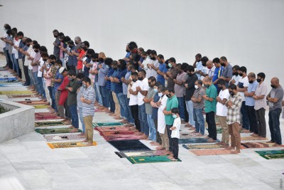 ހުކުރު ޚުތުބާގައި ހަނދާންކޮށް ދިނީ އަމަލުތަކުގައި އިޚުލާސްތެރިވުމަށް