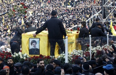 އެތައް ހާސް ބަޔަކު އެއްވެ ނަސްރުﷲގެ ޖަނާޒާ ބާއްވައިފި