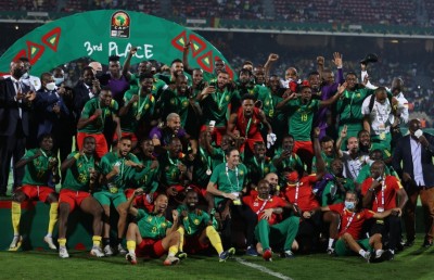 އެފްރިކަން ކަޕް: ފަހަތުން އަރައި އެއްވަރުކޮށް، ޕެނަލްޓީން ކުރިހޯދައި ކެމަރޫން ތިންވަނަ ހޯދައިފި