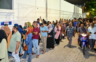 ދިގު ކިއުގައި ނުޖެހުނަސް މަސްދަޅު ކޭސް ލިބޭނެ، ހުރިހާ ގެޔަކަށް ލިބެންދެން ދޫކުރާނަން: މިނިސްޓަރު