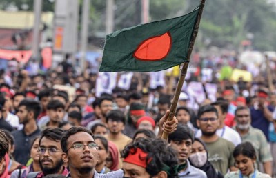 ހަސީނާގެ ވެރިކަން ވައްޓާލި ދަރިވަރުން ސިޔާސީ ޕާޓީއެއް ހަދަނީ