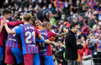 ފަހަތުން އަރައި އެތުލެޓިކޯ ބަލިކޮށް، ބާސެލޯނާ ހަތަރު ވަނަ އަށް ޖެހިލައިފި