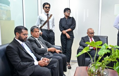 ފަނޑިޔާރުން ސަސްޕެންޑް ކުރަން ވަކީލުންގެ މެންބަރު ވޯޓު ދިން ގޮތް ހޯދަން ޖޭއެސްސީ އަށް