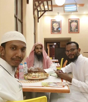 ޒުވާނުންގެ ސުވާލުތަކަށް ޖަވާބުދޭން ޒުވާން ޝައިހެއް