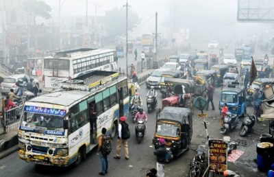 އިންޑިއާގެ އެއް ބިލިއަން މީހުން އަތުގައި "ފައިސާއެއް ނެތް"