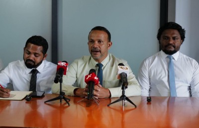 ފަނޑިޔާރުން ސަސްޕެންޑްކުރީ އޭސީސީން މައްސަލައެއް އުފައްދައިގެން ގާނޫނާ ހިލާފަށް: ވަކީލުން