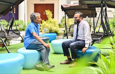 ޒުވާނުންގެ ސުވާލުތަކަށް ޖަވާބުދޭން ޒުވާން ޝައިހެއް