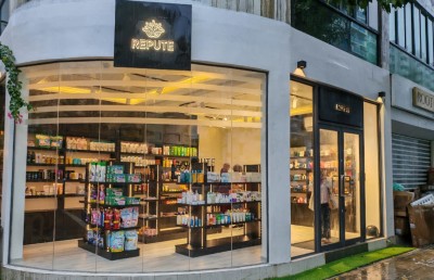 ރެޕިއުޓްގެ އާ ފިހާރައެއް ހުޅުމާލޭގައި