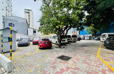 ޕާކިން ޖާގަ ވިއްކުން މަޑުޖައްސާލަން އެލްޖީއޭއިން މާލެ ސިޓީ ކައުންސިލަށް އަންގައިފި