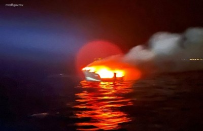 ލޯންޗެއްގައި ރޯވެ އަނދައި ހުލިވެއްޖެ