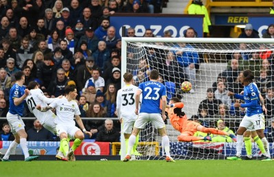 ލީޑްސް ބަލިކޮށް ލަމްޕާޑާއެކު އެވަޓަން އަށް ލީގުގެ ފުރަތަމަ މޮޅު