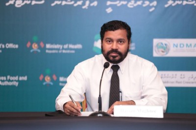 ރައީސަށް ''ވަގަށް'' ގޮވި މައްސަލައިގައި މުޣުނީ މަގާމުން ވަކިކޮށްފި