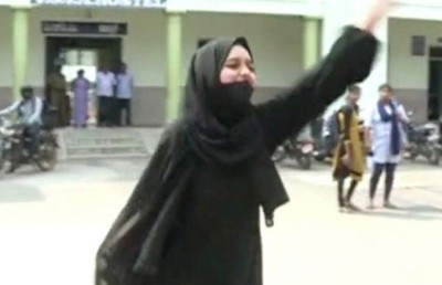 މުސްކާން ޚާން: ބުރުގާއާ ދެކޮޅަށް ހިންގާ ހަރަކާތާ ދެކޮޅު މޫނު