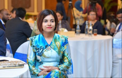 ރަޖިސްޓްރާ އޮފް ކޮމްޕެނީސް ވިސާމް އިސްތިއުފާ ދެއްވައިފި