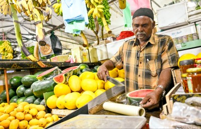 ރޯދަ މަސް ފެށުނު އިރު ބާޒާރުގެ އަގުތައް ހިފެހެއްޓިފައި