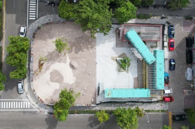 ކޮންޓެއިނާ ޕާކުގައި ކެފޭ ހިންގާނެ ބަޔަކު ހޯދަނީ