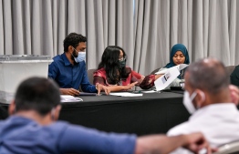 އަކަފޫޓަކަށް ހުށަހެޅުނު 10 މިލިއަނަކީ އޮޅުމެއް؛ އެއިން ސަލާމަތެއް ވެސް ނުވި!