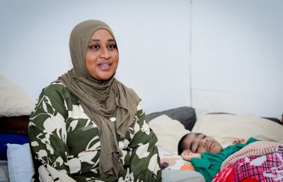 ސަދުނާ، މި މަންމަގެ ކެތްތެރިކަމާއި ހިތްވަރަށް ނިމުމެއް ނެތް!