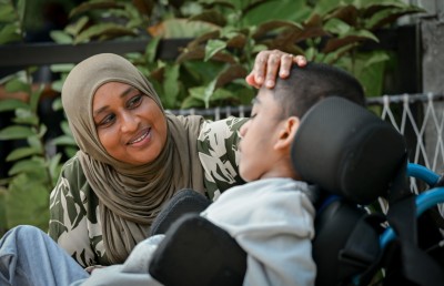 ސަދުނާ، މި މަންމަގެ ކެތްތެރިކަމާއި ހިތްވަރަށް ނިމުމެއް ނެތް!