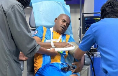 ވެޓަރަންސް މެޗުގައި ލެޖެންޑް ޝާހްގެ އުޅަނބޮށީގެ ކަށިތައް ފުނޑުފުނޑުވެ އަތް ބިންދައިގެން ހިނގައްޖެ