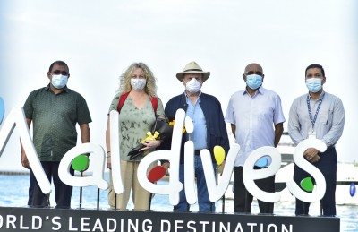 ޓޫރިޒަމްގެ އެއް ބާނީ ކޯބިން ރާއްޖޭގައި، އޭނާ އަށް ލިބިވަޑައިގަތީ ހައިރާންކަން!