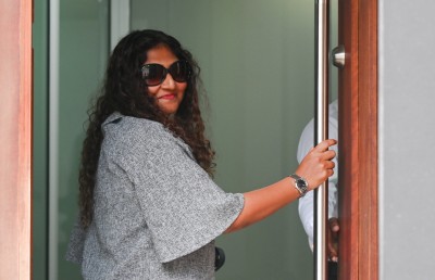 ނުފޫޒު ފޯރުވި ކަމަށް ކުރާ ތުހުމަތުތަކަށް ފަނޑިޔާރު އަޒްމިރަލްދާ އިންކާރު ކުރައްވައިފި