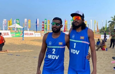 ފުރަތަމަ މެޗުގައި އެޑަމް އާއި ކުޑަ ކާއްޓޭ ލަންކާގެ ޕެއާ ބަލިކޮށްފި